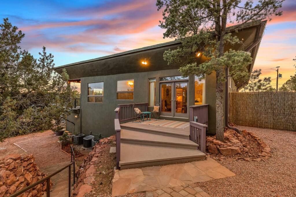 Close To Fresh Creek! Sleeps 12 ~ Amazing Views W/Serene Open Space ~ Hot Tub + Game Room ~ Trails Outside Sedona Exterior photo