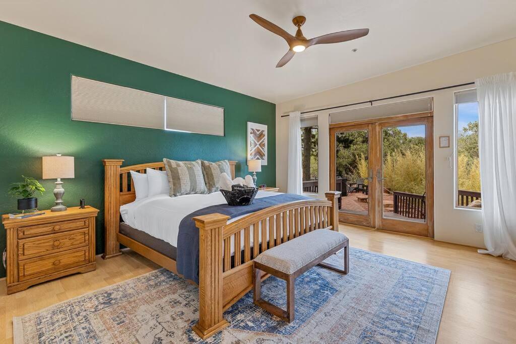 Close To Fresh Creek! Sleeps 12 ~ Amazing Views W/Serene Open Space ~ Hot Tub + Game Room ~ Trails Outside Sedona Exterior photo