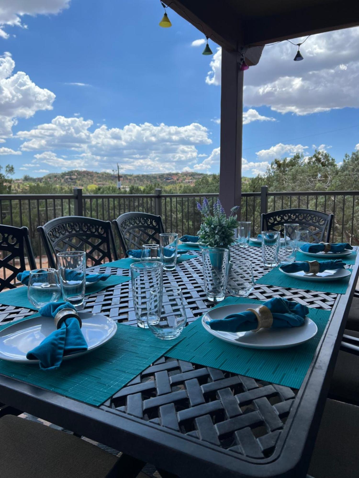 Close To Fresh Creek! Sleeps 12 ~ Amazing Views W/Serene Open Space ~ Hot Tub + Game Room ~ Trails Outside Sedona Exterior photo